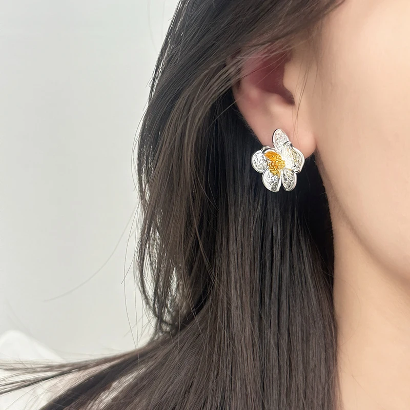 

Tibetan Silver Irregular Flower Stud Earrings for Women Minimalist Vintage Fashion Jewelry High Luxury Accessories