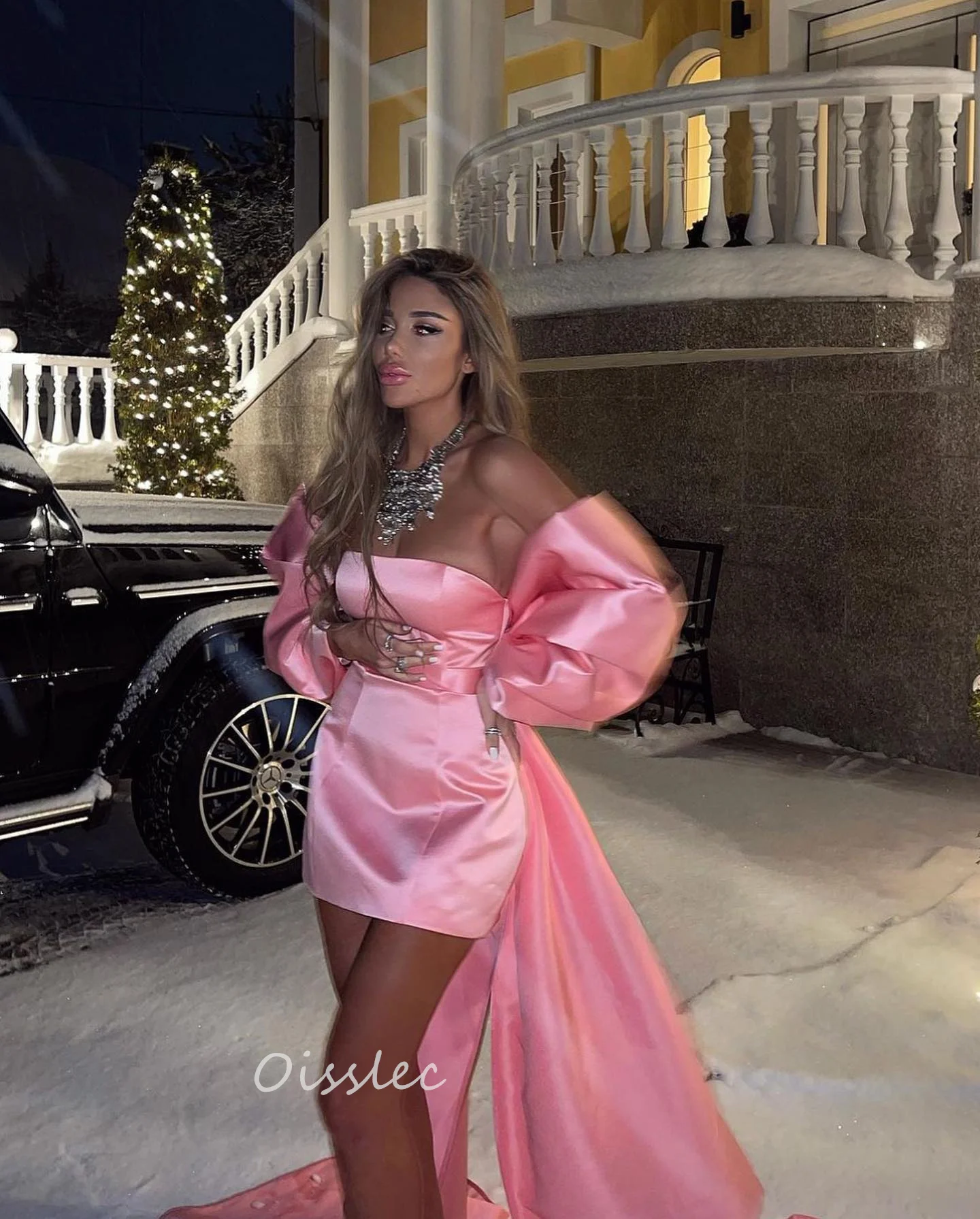 

Oisslec Pink Homecoming Party Dress Bow Short Graduation Dresses with Train Off Shoulder A Line Night Club Dress Ruffled