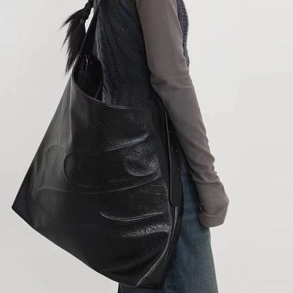 

Large Capacity Black Bucket Bag Quilted PU Leather Shoulder Bags for Women Soft Hobos Tote Bags for Unisex NEW Shopper Purses