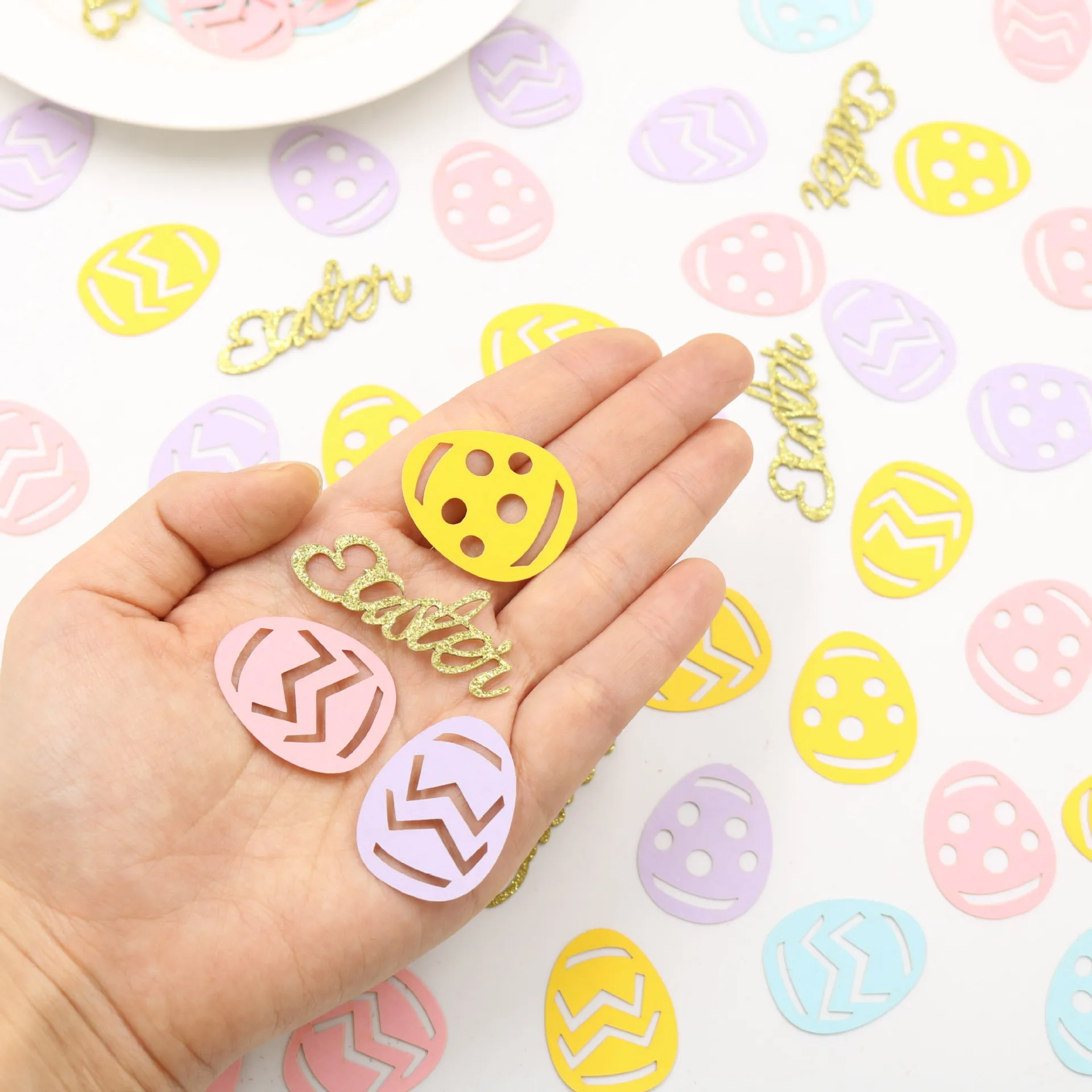 

100pcs Easter Colorful Egg Confetti Easter Day Eggshell Paper Scraps Sprinkle Props Happy Easter Day Party Decoration for Home