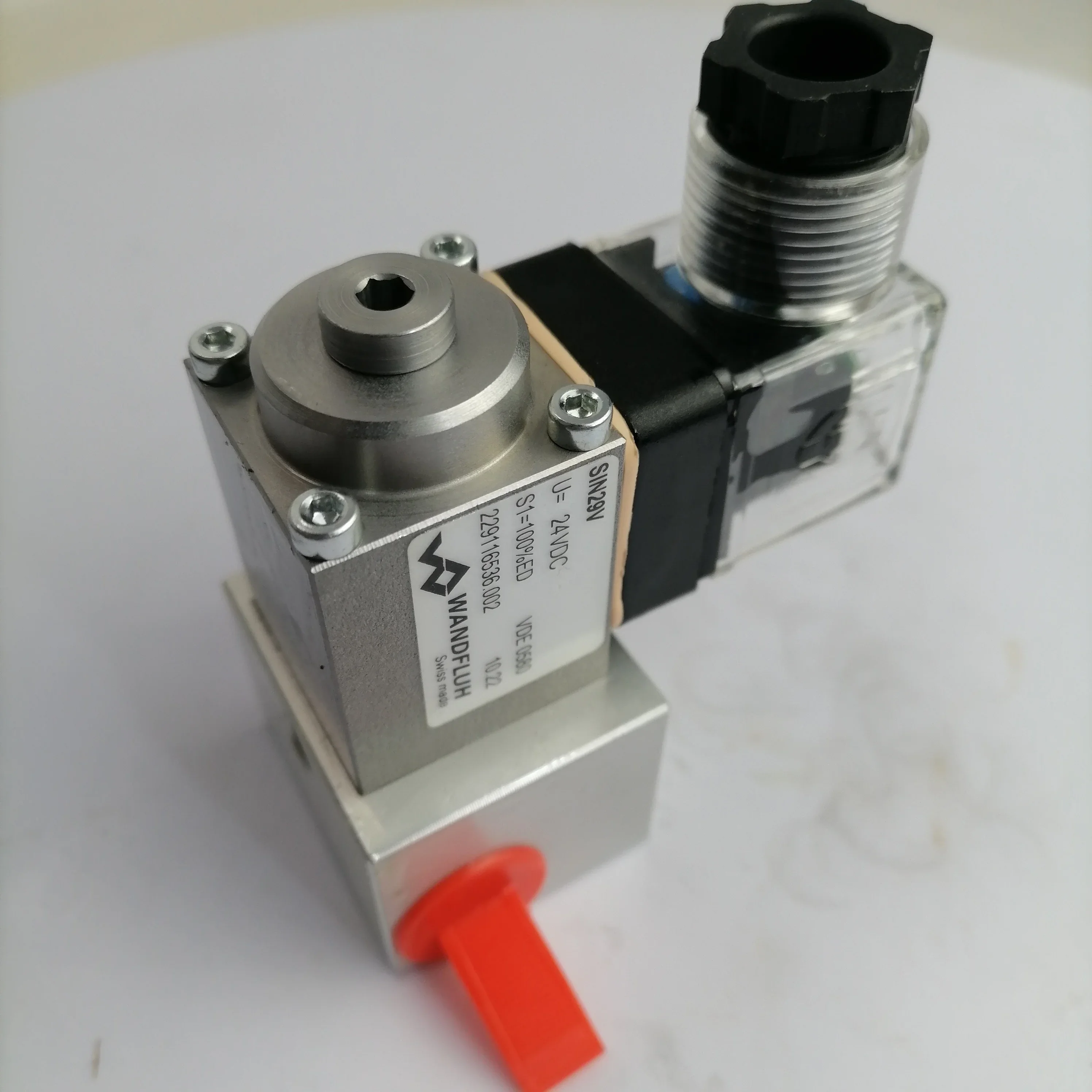 الأصلي Wandfluh Hydraulische Magnetventielen M2203-G24-C