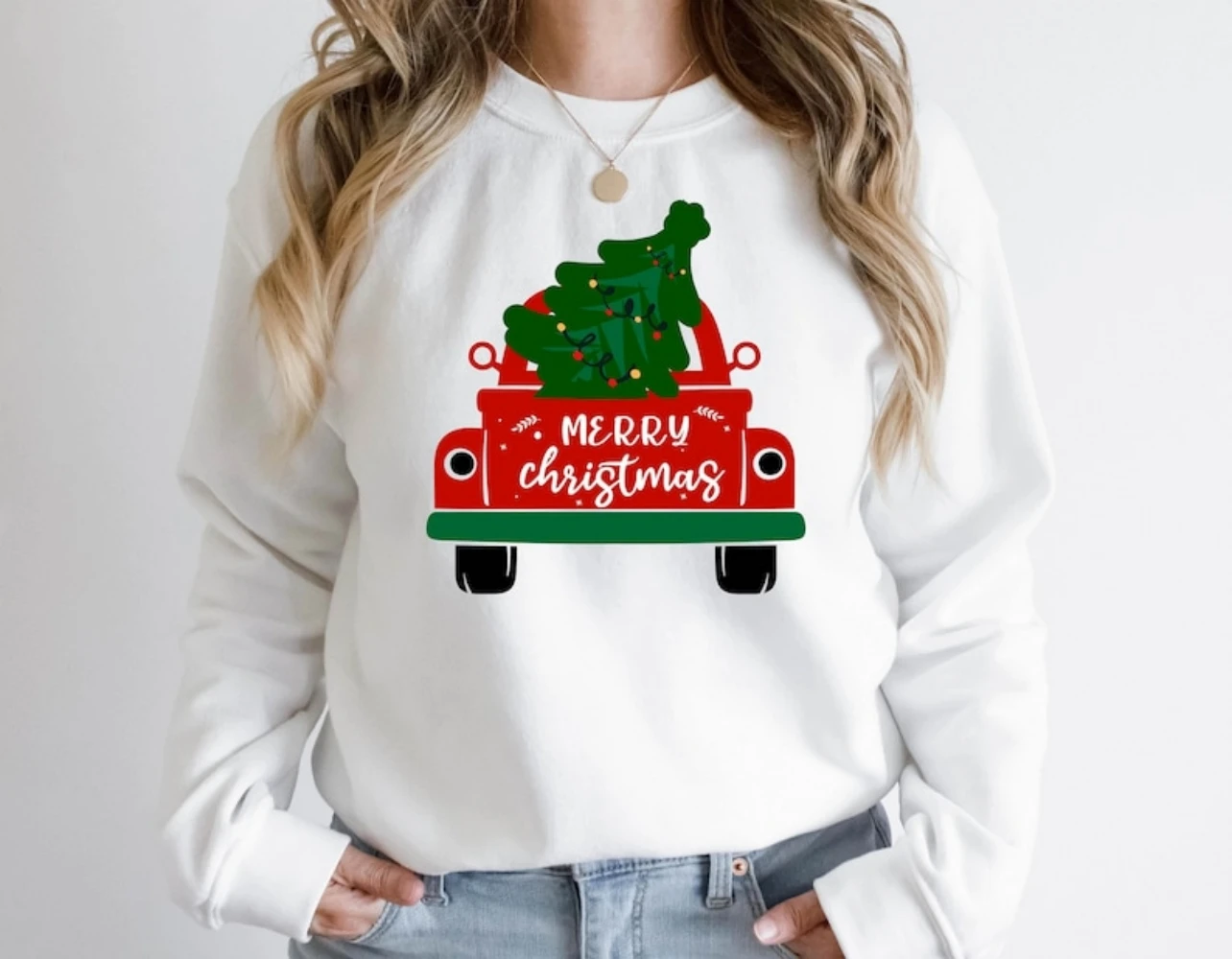 Red Truck Christmas Sweatshirt Merry Christmas Ornament Cute Trendy Crewneck Coquette Aesthetic Pullover Shirt Clothing Women Wi