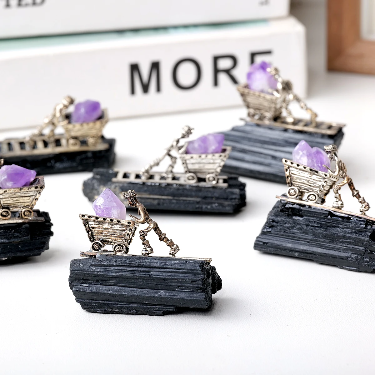 Pierre de Tourmaline Noire en Clip Naturel Brut, Ornement de Mineur Orbital, Spécimen de Minerai Amusant, Décoration de Maison et de Bureau, Cadeau de Vacances, 1 Pièce