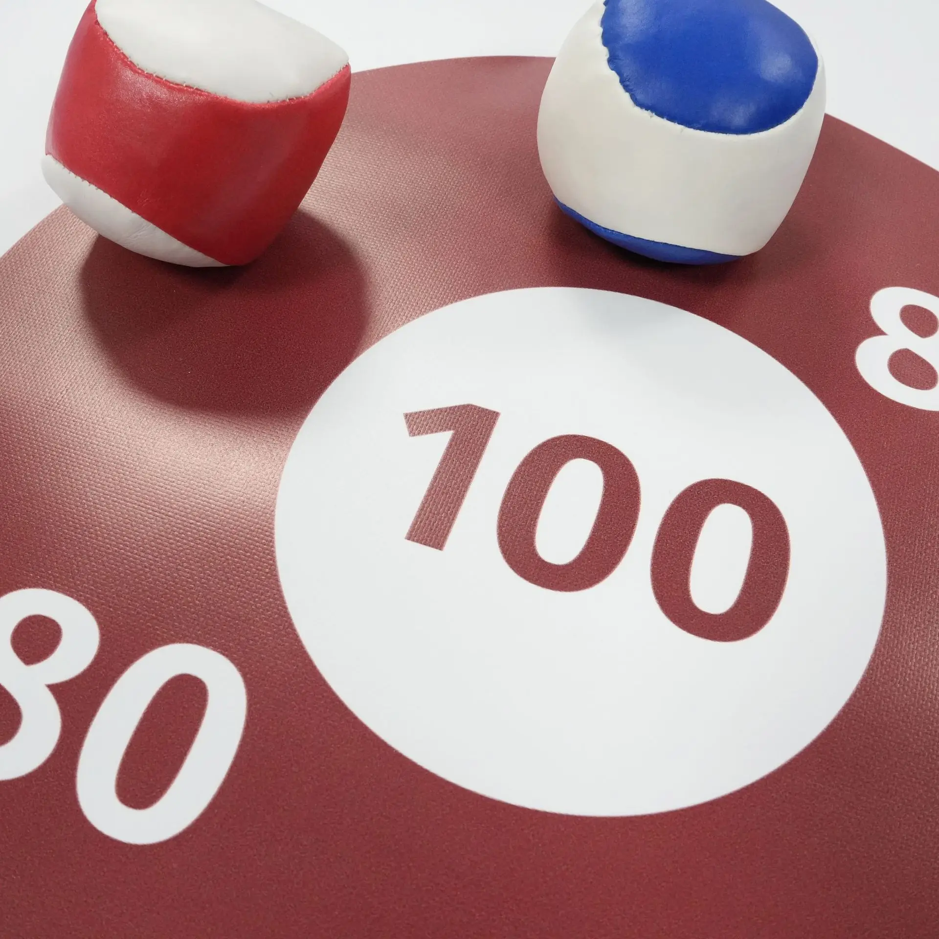 Dart Board กลางแจ้ง Hrowing Ball เป้าหมายของเล่นลูกบอลสําหรับโรงเรียนอนุบาลเด็กทีมอาคารเกมปฏิสัมพันธ์เกมกีฬา