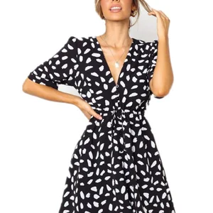 Damen -Casual Beach -Kleid von Frauen, weibliches Bodycon -Kleid, Mini -Kleid, V -Neckline, weißer Sandfleck, sexy Rücken ohne Rücken, Sommer 10 Hauptverkauf hellweißes Kleid - №1