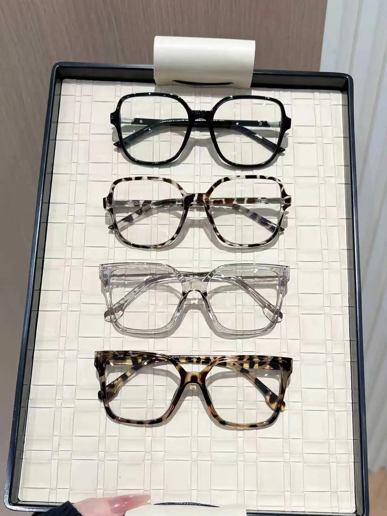 4Pcs Thick Geometric Full Frame Clear Glasses Windproof Women Eyewear For Office Reading Cosplay