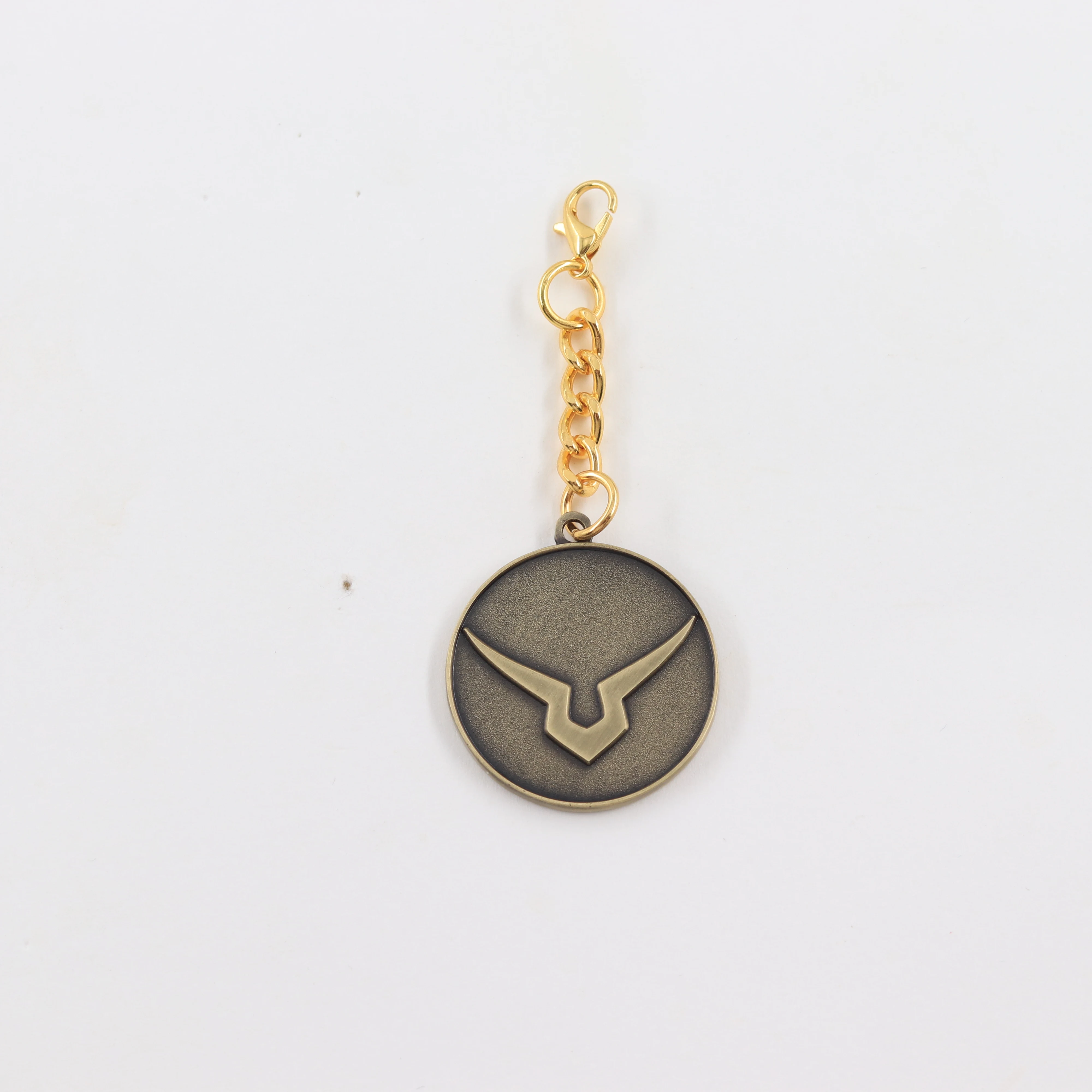 Code Geass Lelouch Schlüsselanhänger Anime Zero Helm Schwarze Ritter Emblem Schlüsselring Antik-Bronze Metallanhänger Auto-Taschen-Charm Schmuck – Detail 13