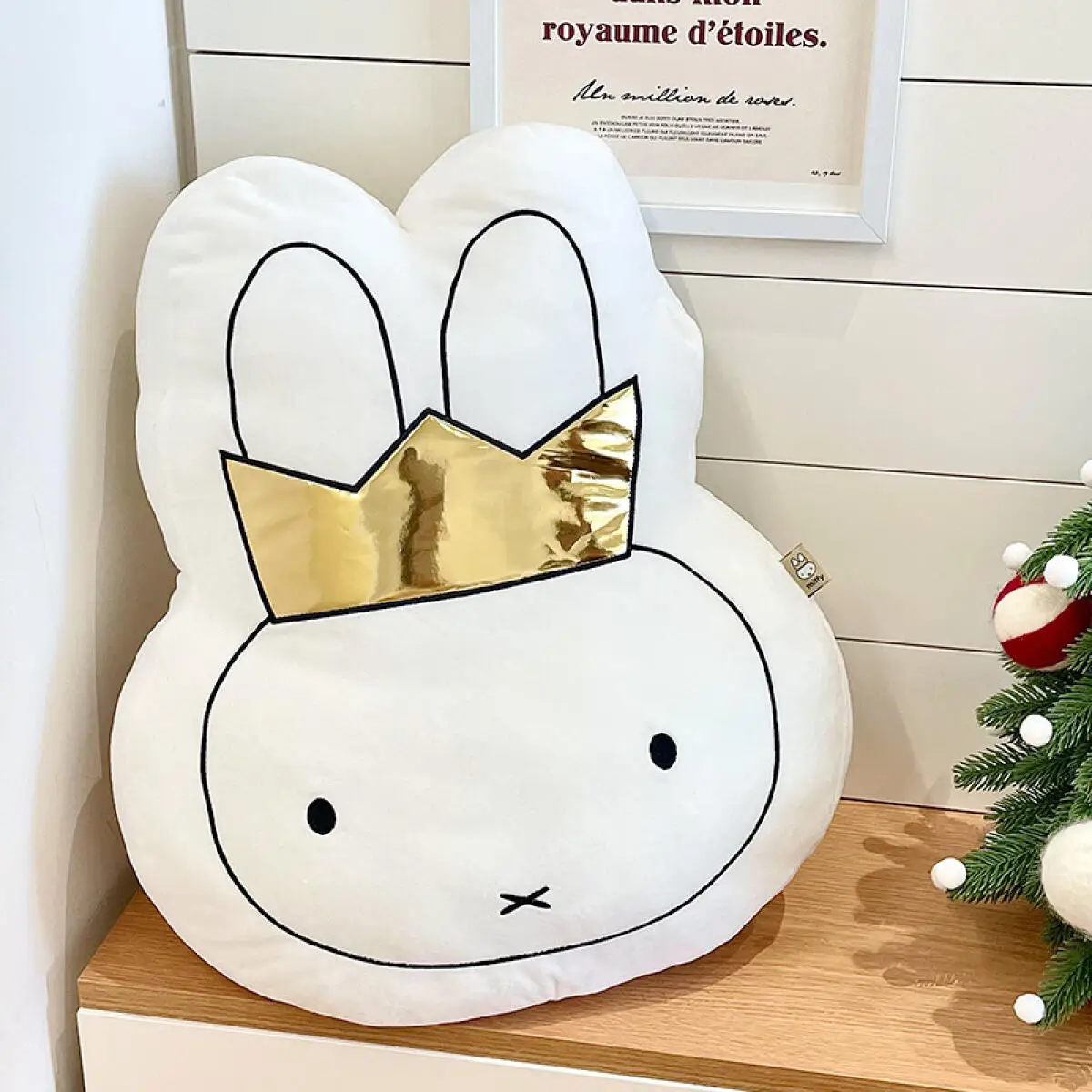 وسادة أرنب ميفي لعبة مملوءة ناعمة على شكل تاج لطيف وسادة زخرفية لغرفة النوم دمية بيضاء كاواي هدية للأطفال ديكور منزلي للفتيات