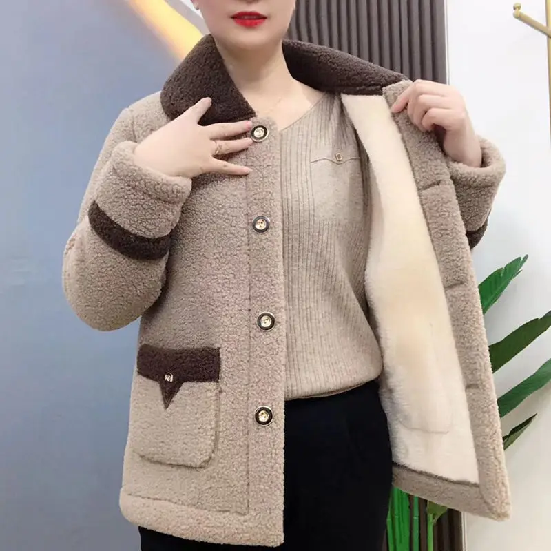 Middle Aged Mother\'s Winter Lamb Wool Coat New Plush Thicken Velvet Parkas Elderly Women\'s Faux Fur Lambhair Cotton Overcoat 5XL