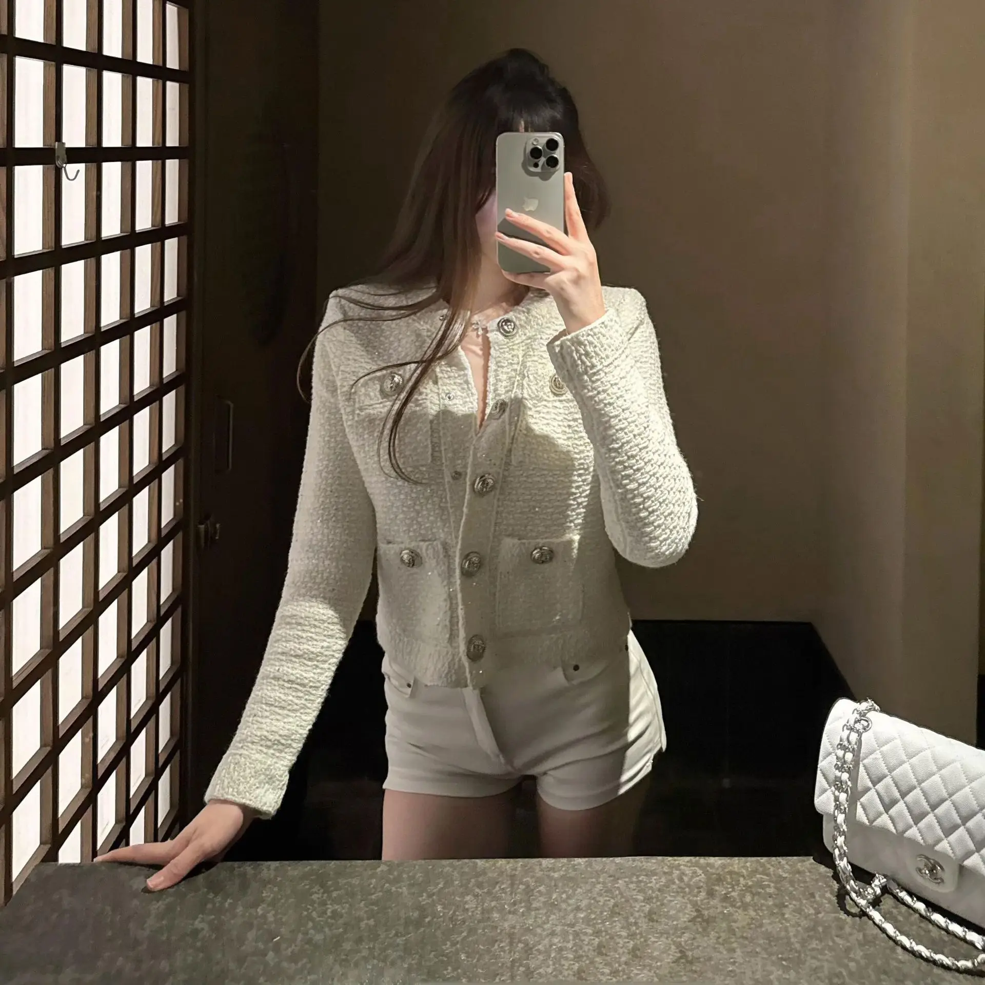 

Новая коллекция осень-зима 2025: Мягкий и уютный пальто-топ для повседневной носки, роскошный, стройнящий, женственный, модный.