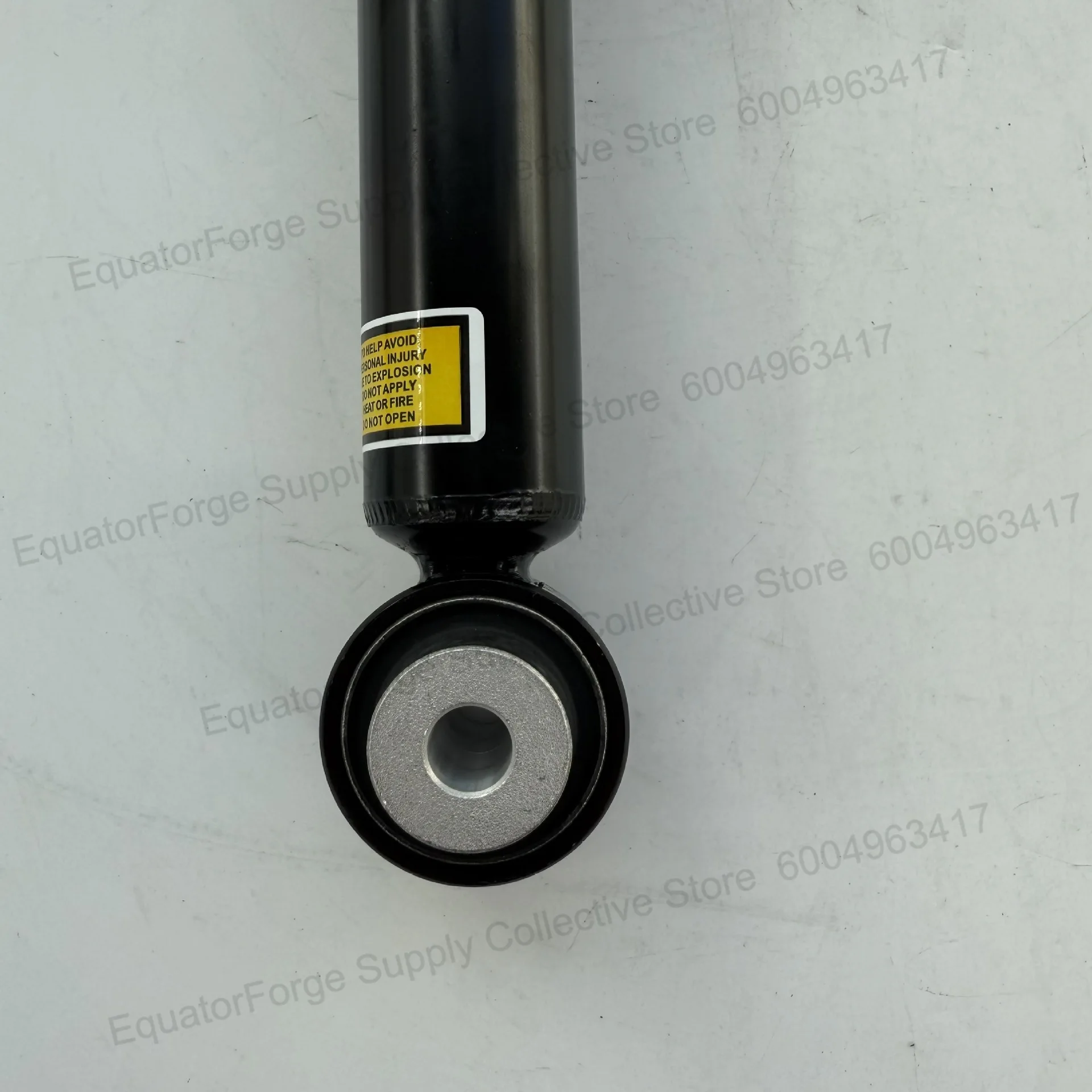 High Performance Durable Rear Shock Absorber for Land Rover Discovery Sport L550 Smooth Ride OE Replacement LR061355/LR126239