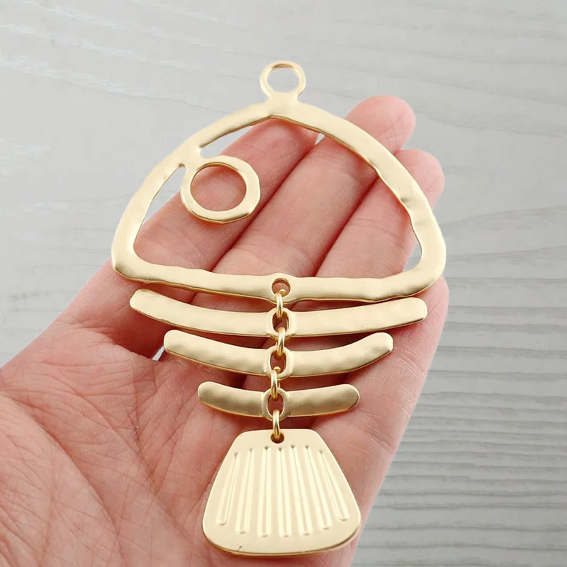 Matte Gold Color Large Hammered Fish Bone Skeleton Moveable 2 Sided Charm Pendant for DIY Necklace Jewelry Making