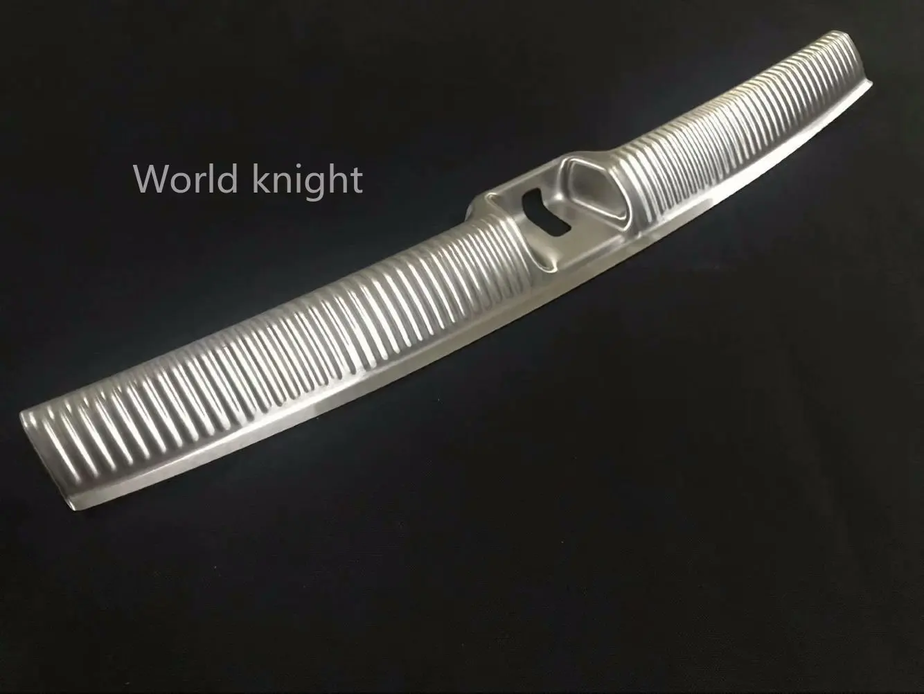 

1 шт., протектор для заднего бампера Audi Q2 2018 2019 2020 2021