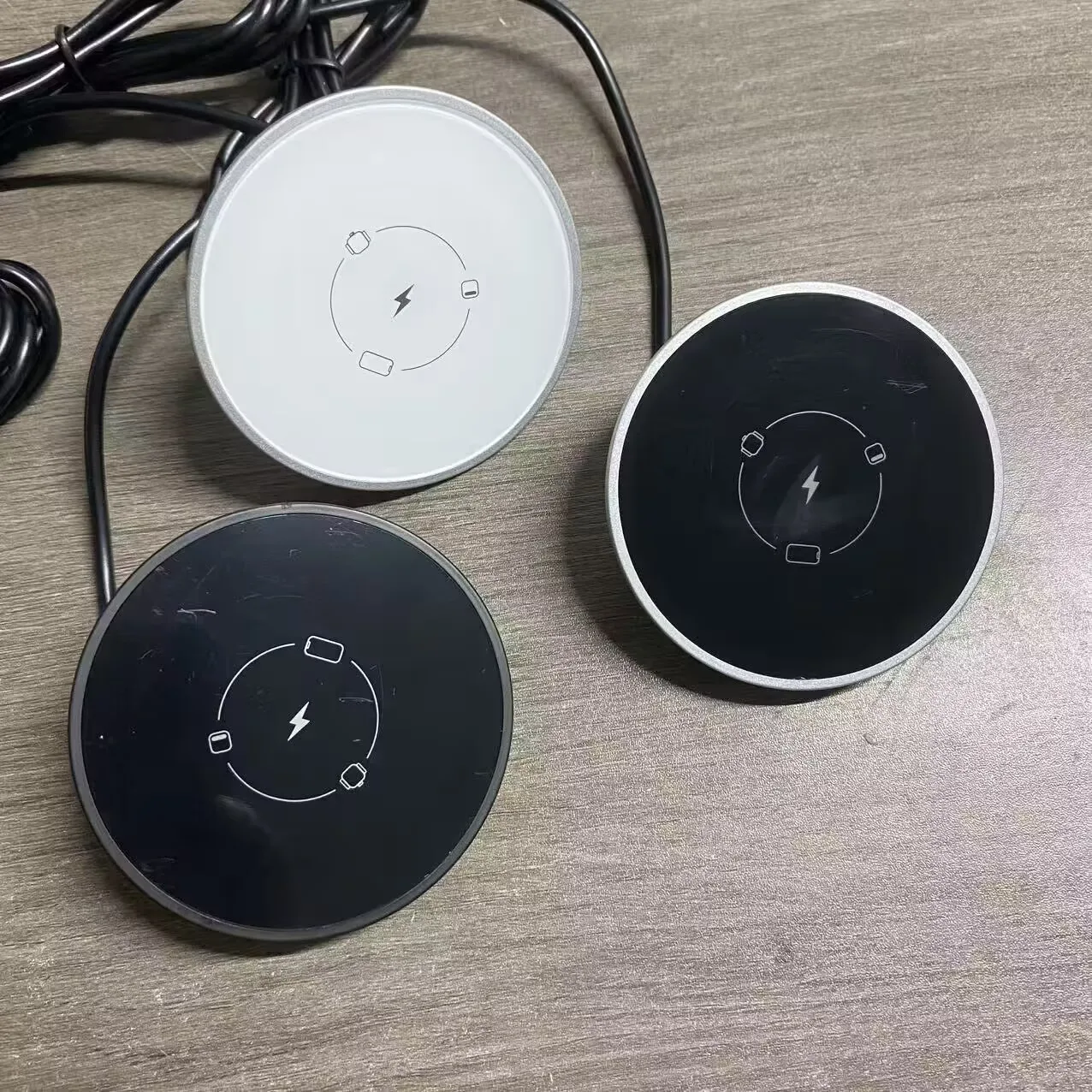 Desk embedded wireless charger  3 in 1 apple 15W Magnetic Apple Watch IPhone17 AirPods