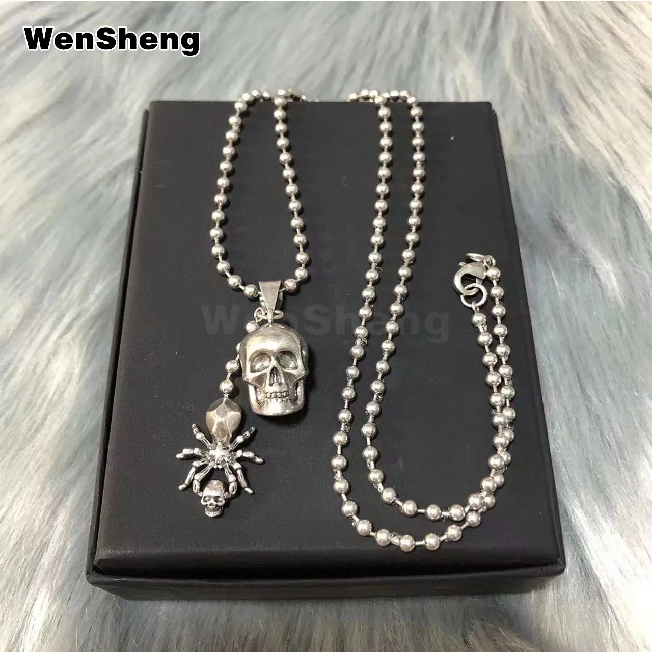 

2022 Fashion Accessories Vintage Palace Skull Necklace