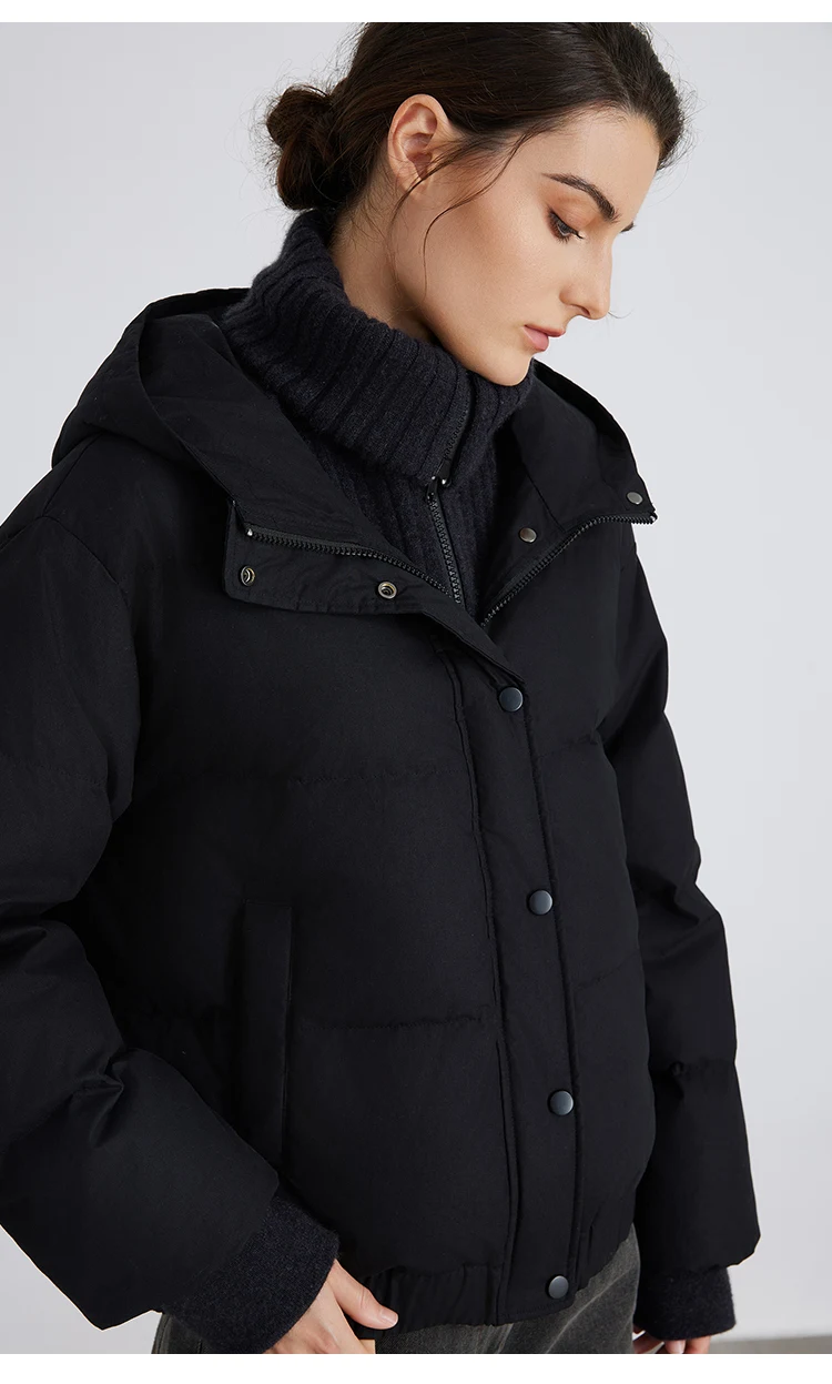 BC869 Rollkragenjacke mit Kapuze, Reißverschluss und Knopfleiste, 100% Kaschmir, leichte Luxus-Daunenjacke aus weißem Gänsedaunen für Damen – Detail 10