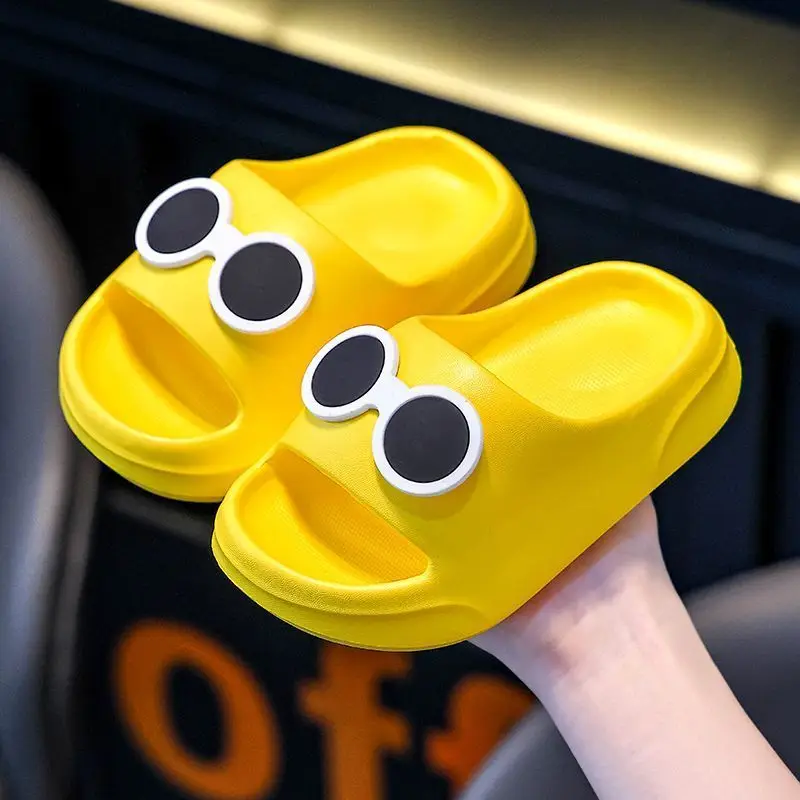 

Cute Cartoon Kids' Slippers Boys Summer Non Slip Soft Sole Bathroom Safe EVA Foam Lightweight Toddler Friendly Family Matching