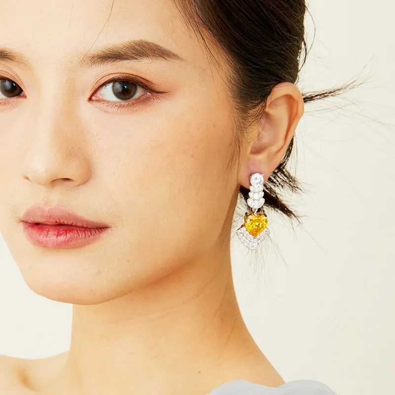 Designer Collection Fashion Style Stud Earrings Women Lady Inlay Yellow Heart-shaped Cubic Zircon Tassels Eardrop