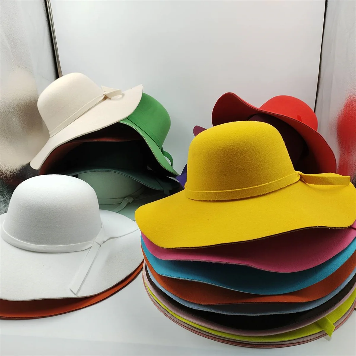 Elegant Lady\'s Hat Round Top Hepburn Style Fedora Wedding Party Hat Felt Hat Women\'s Church Hat Big Brim Bucket Cap