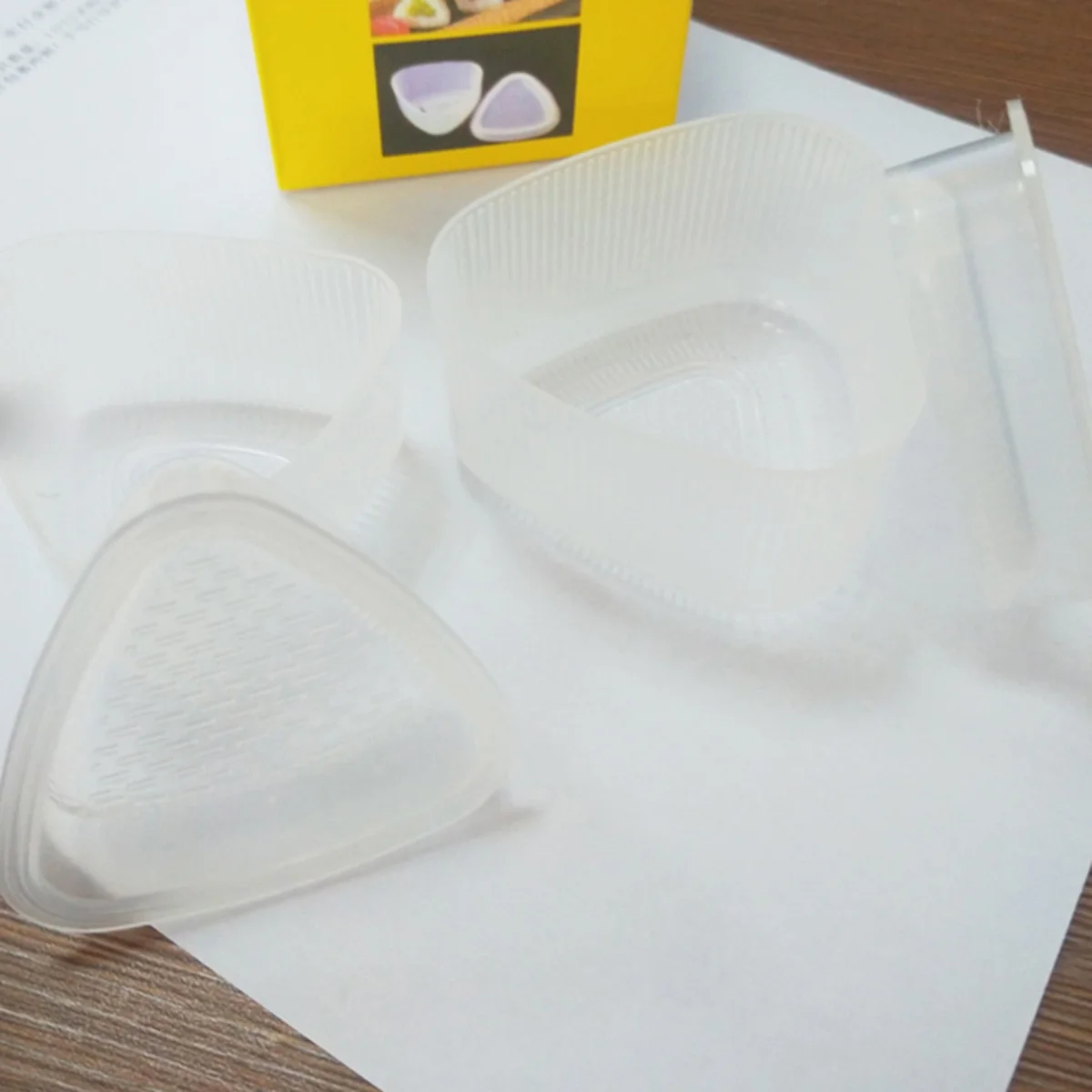 Kit de moldes triangulares para Sushi, molde para bolas de arroz, Material PP, fabricante creativo de Onigiri adecuado para hacer Sushi en casa y restaurante, 6 uds.