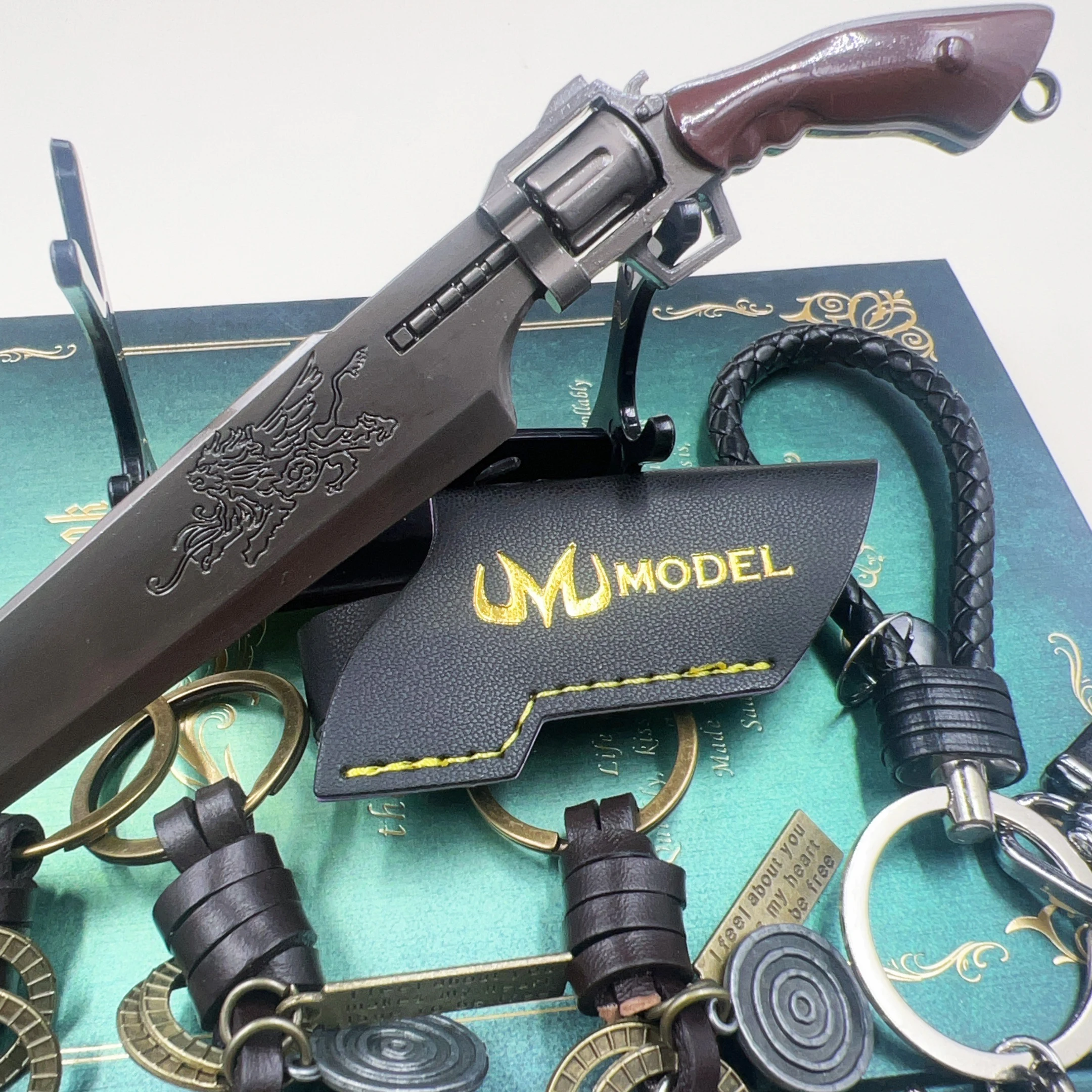 22 سنتيمتر الأسد القلب Gunblade مع المفاتيح FF الثامن لعبة البضائع Squall Leonhart شفرة معدنية سلاح نموذج الديكور جمع