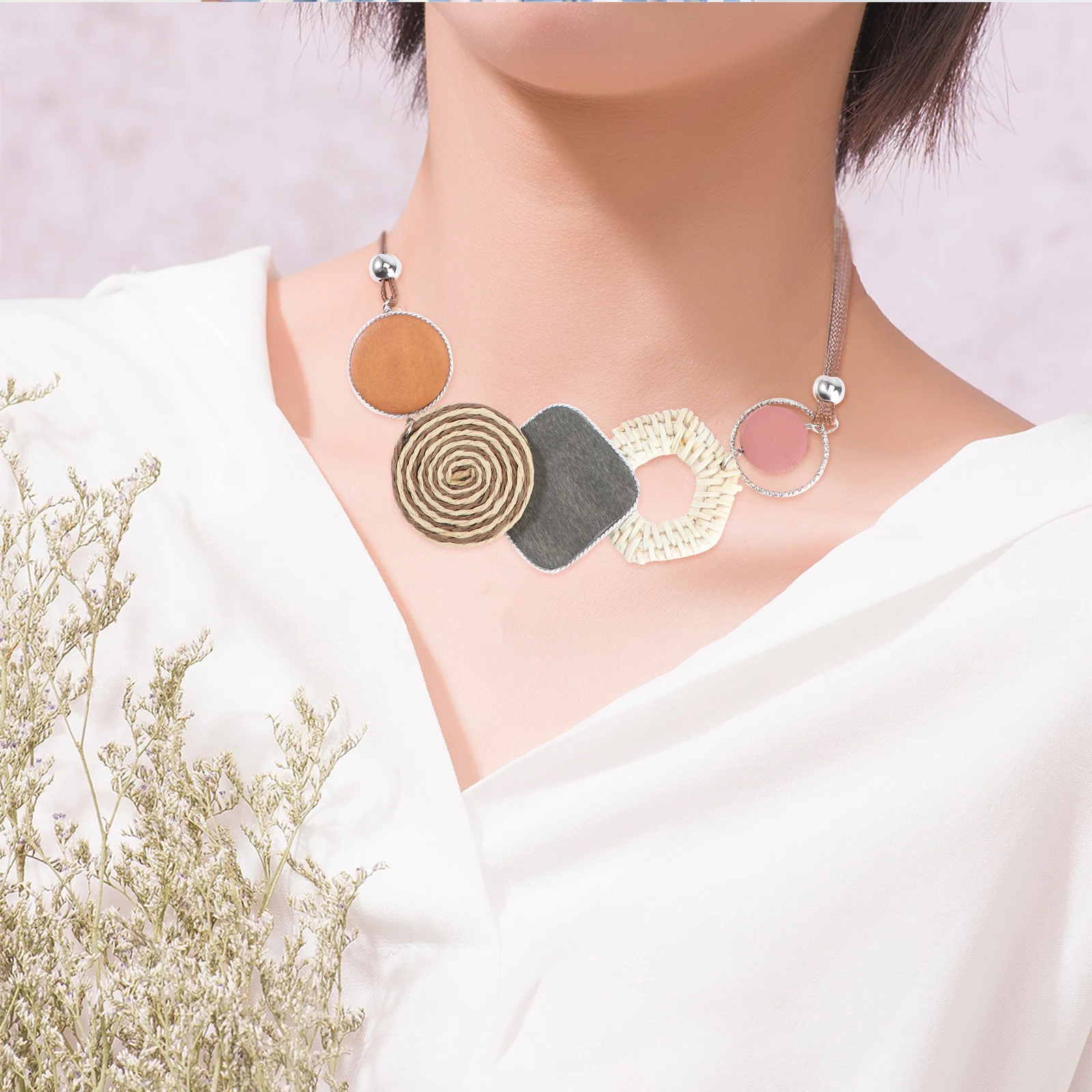 

Bamboo woven Necklace Geometry Style Rattan Paper Necklace Clavicle Chain Decorative Pendant Female Collarbone Beach Party
