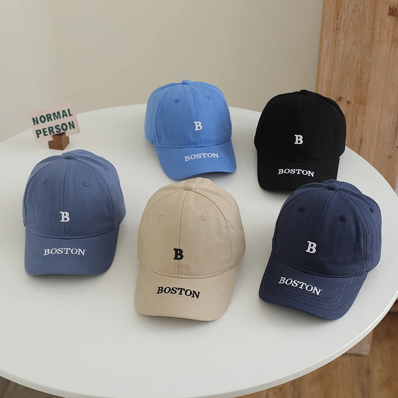 

Бейсбольные кепки для школьных мальчиков с вышитыми буквами, детские уличные летние кепки 2025 года для детей от 2 до 8 лет, детские спортивные шапки из хлопка