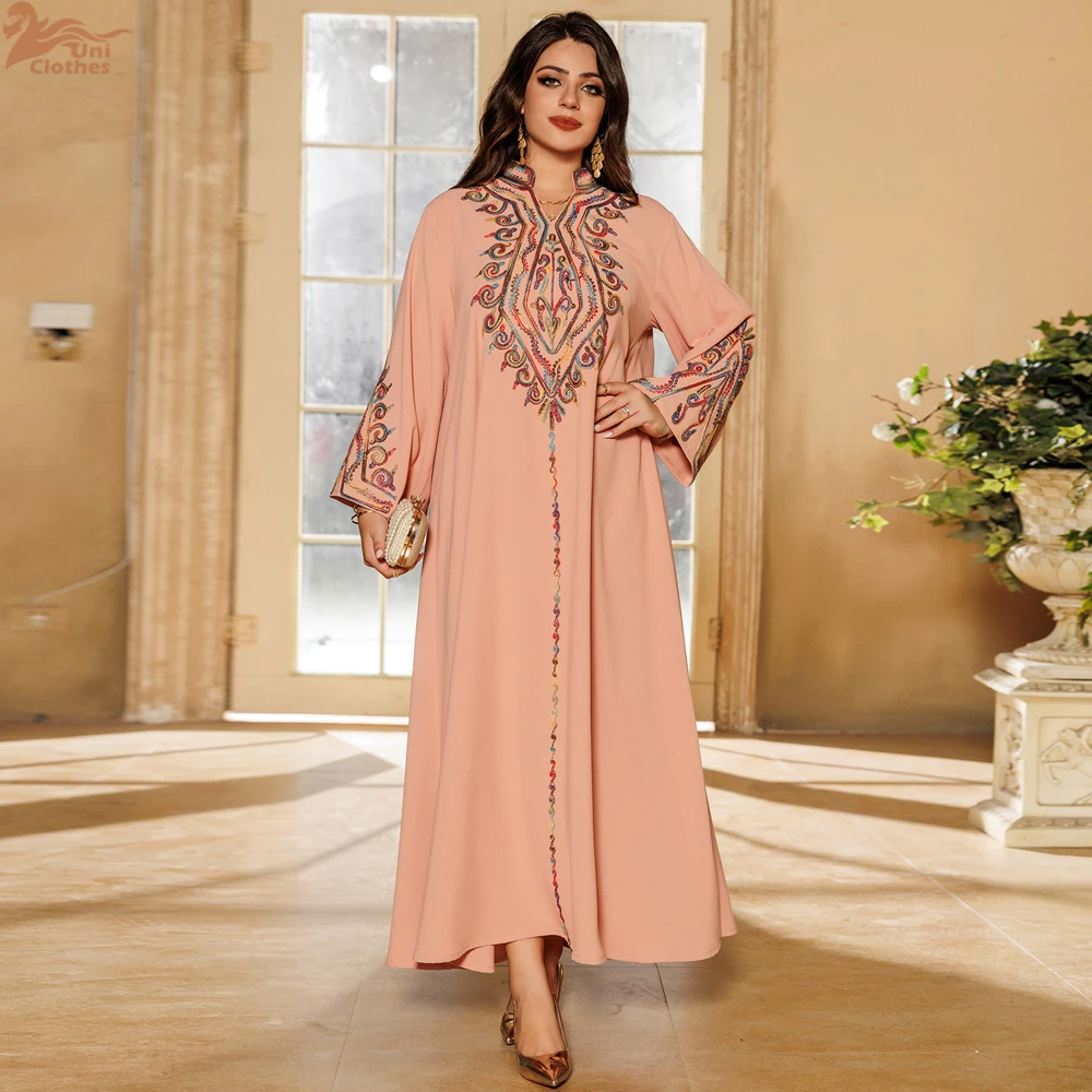 2025 New Elegant Ramadan Embroidery Elegant Loose abaya For Muslim Women's Solid Maxi Dress Kaftan Dress Womens Dubai