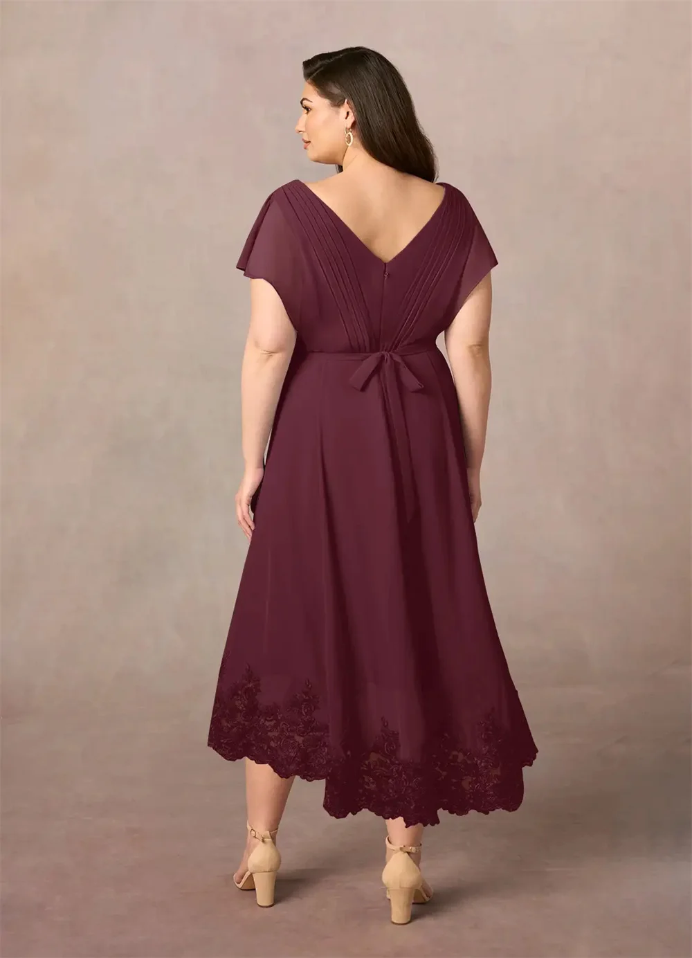 Vestidos para madre de novia boda 2025 cuello en V manga corta una línea vestido para madre apliques plisado vestido Formal para madre de la novia