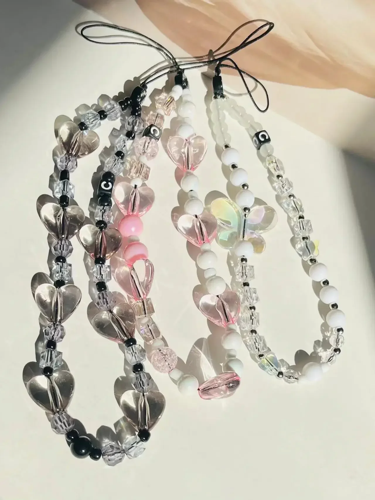 Butterfly Phone Strap Acrylic Bear Heart Beads Phone Chains Plastic Simulated Pearls Keychain Y2K Cell Phone Accessories 핸드폰 스트랩