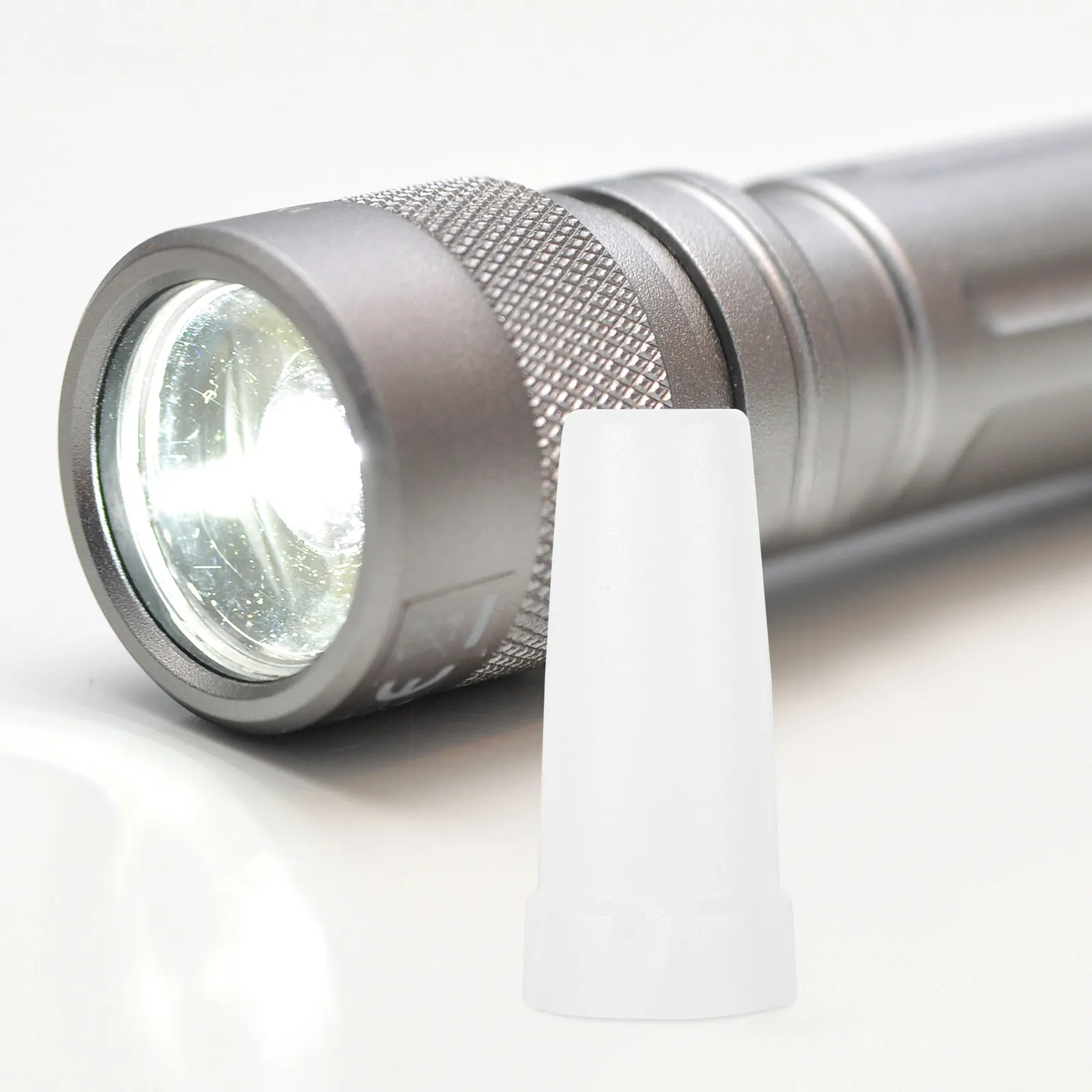 Flashlight Diffuser Lens Soft Light Filter Portable Plastic Camping Outdoor Reading Light Eye Protection Glare Reduction LED