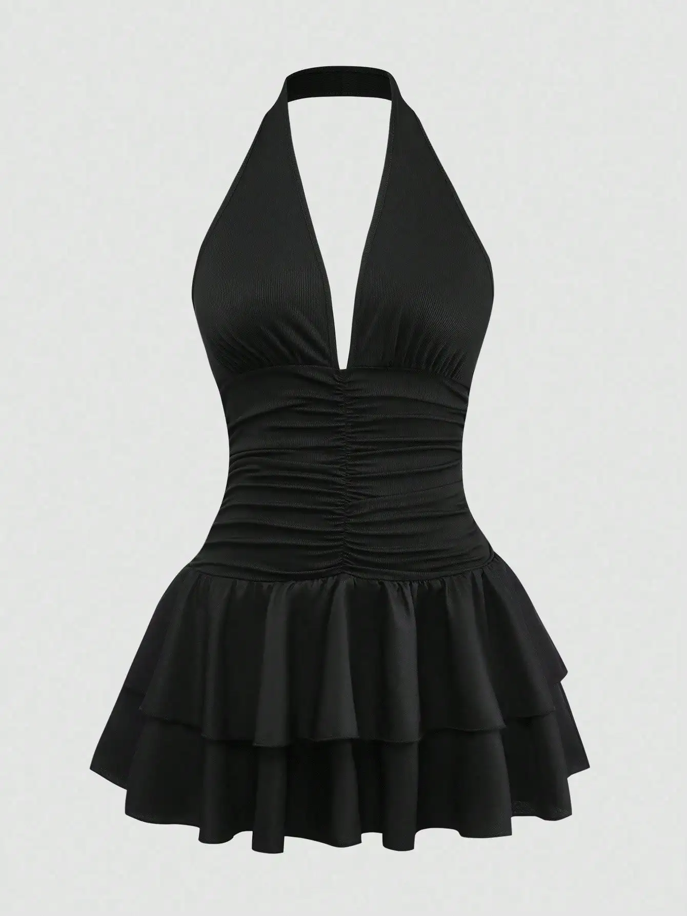 

Черное платье-купальник с завязками на шее, драпировкой на талии и многоярусной юбкой