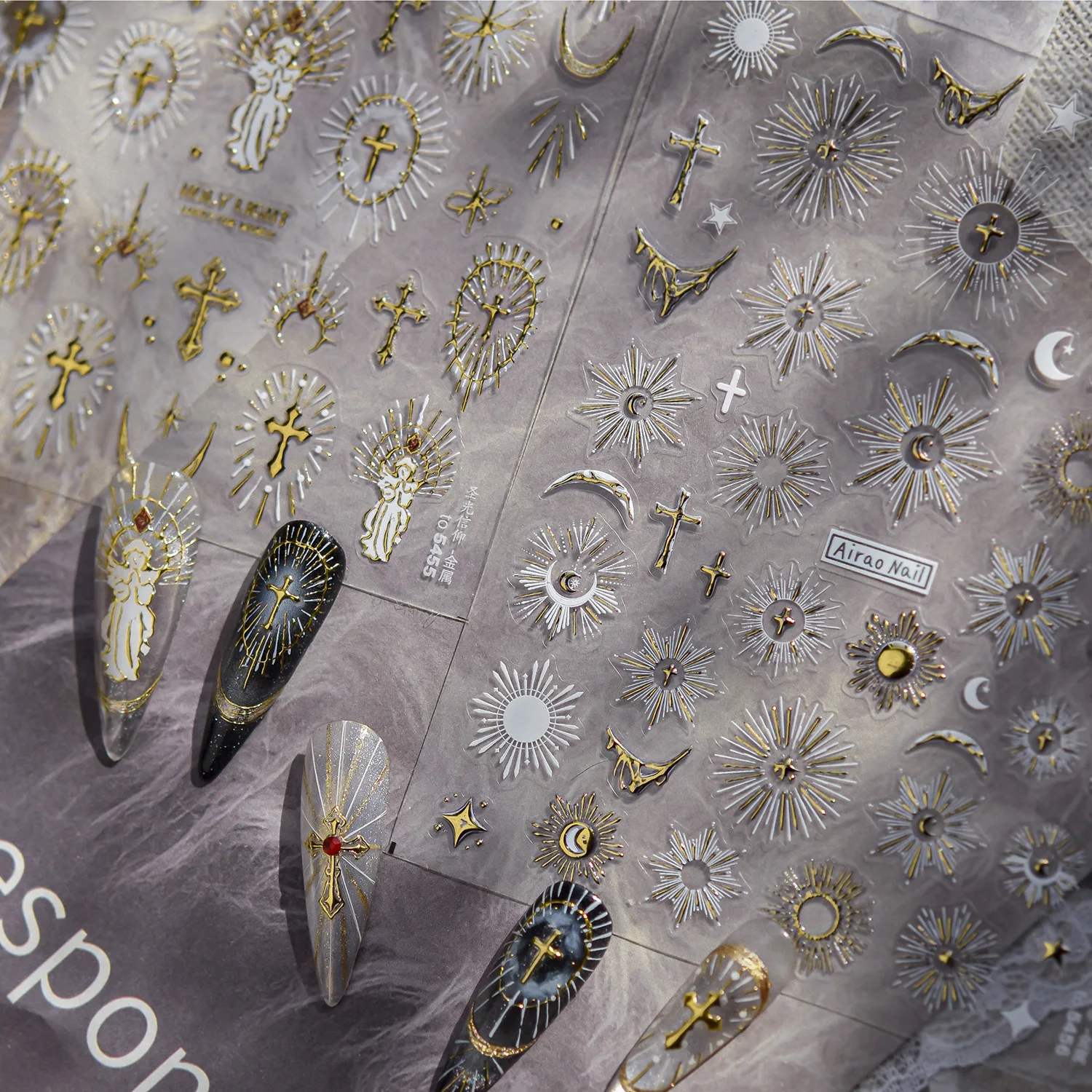 

Gold-embossed Nail Sticker Retro Holy Light Faith Cross Self-Adhesive Slider Design Tips Manicure Guides For DIY Nail Decoration