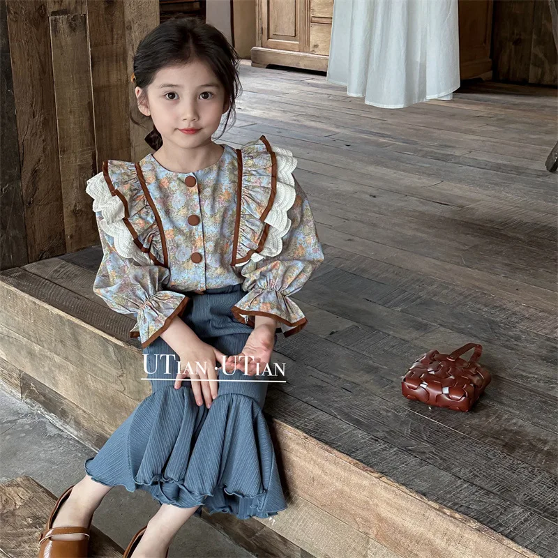 Korean Version of Girls' Suit Spring and Autumn New Style Sweet Floral Top Fashionable Bud Pants Two-piece Set Fashion