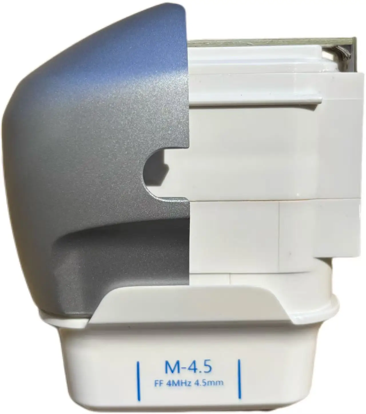 La machine 7D Hifu peut remplacer la tête de cartouche d'encre. La cartouche d'encre pour le corps du visage est utilisée pour la machine faciale ultrasonique 7D HIFU