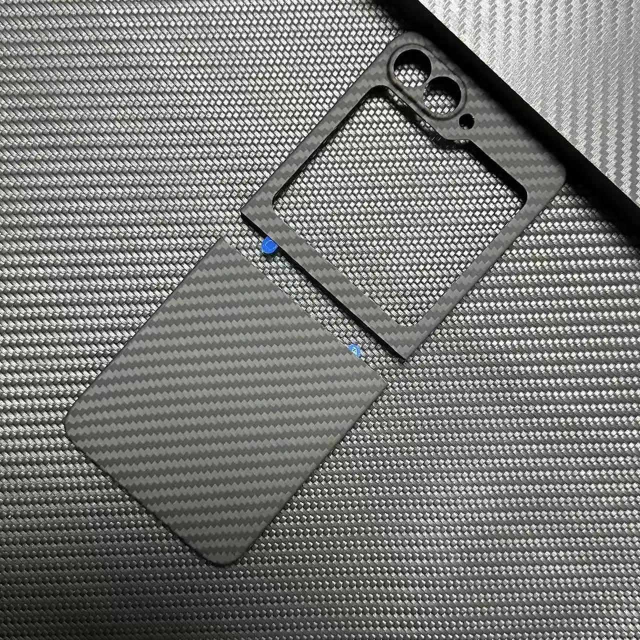 Really Carbon Fiber for Samsung Galaxy Z Flip 6 Case Ultra Thin Luxury Aramid Fiber Flip Cover for Galaxy Z Flip 6 Case