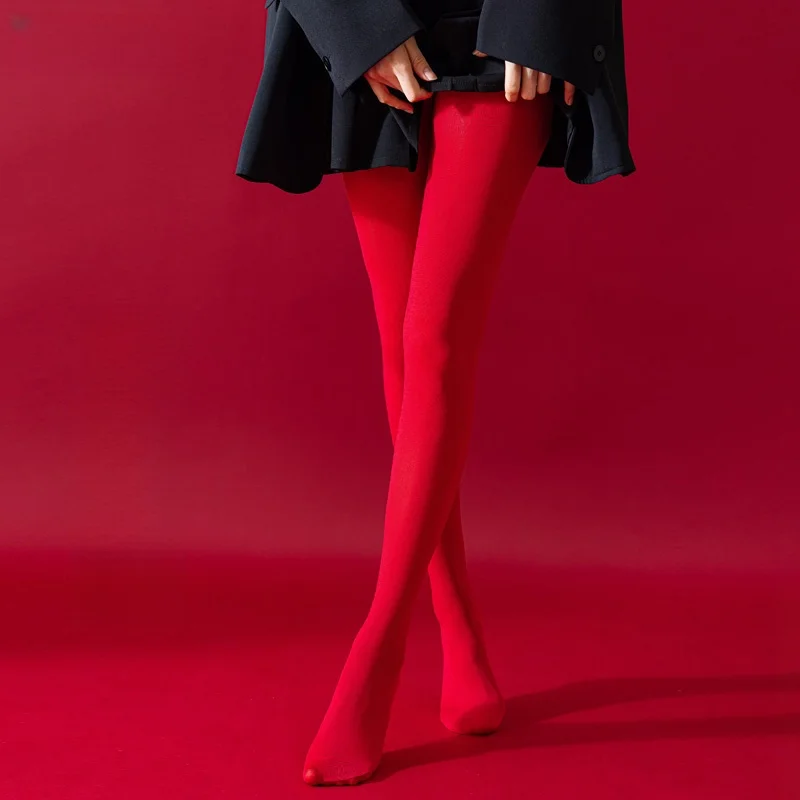 ถุงเท้าสุภาพสตรีสีทึบเรียบง่าย One Piece ใหม่ปีถุงน่องสีแดง Matte Velvet สตรี Pantyhose