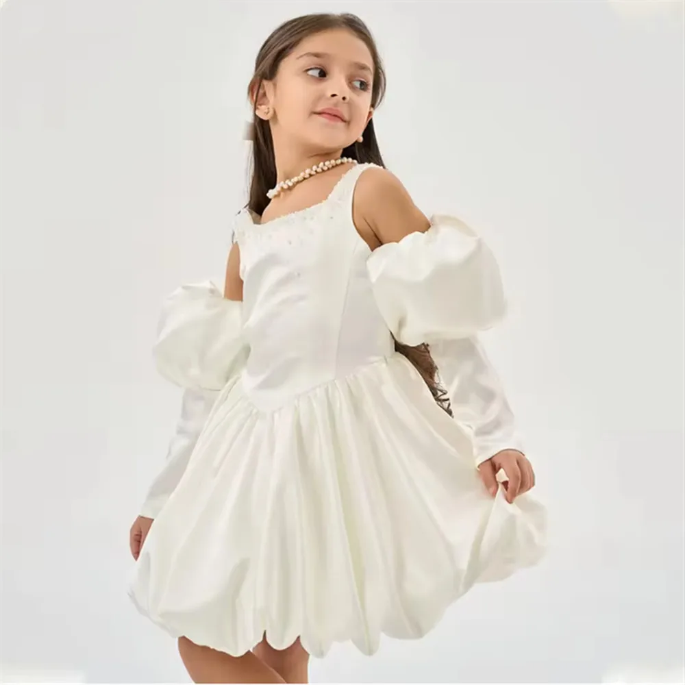 

Элегантное атласное свадебное платье для девочек с цветочным декором, на тонких бретелях, плиссированное, в стиле принцессы, для дня рождения, детское платье для причастия, на заказ