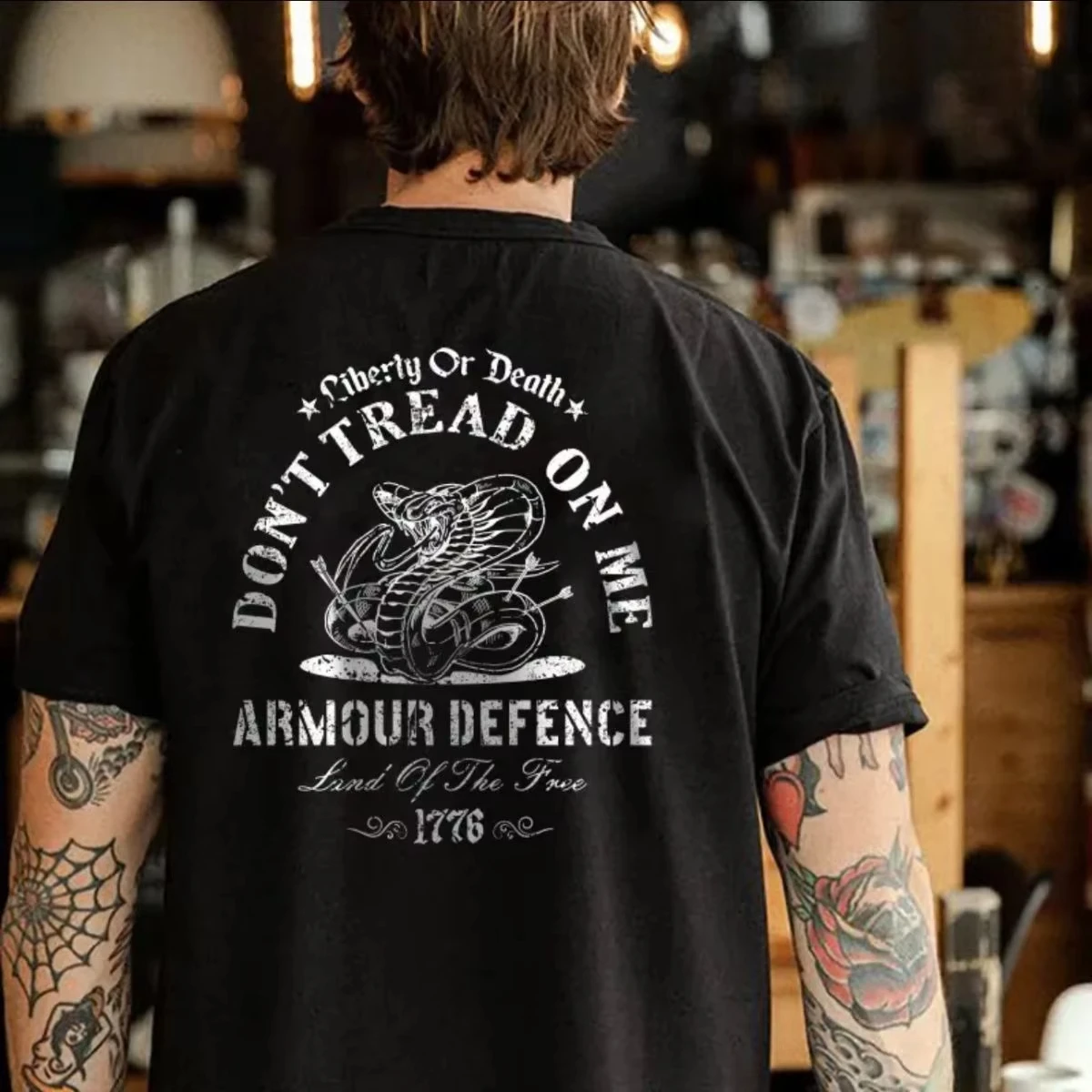 المألوف ثعبان العام موضوع صعبة تي شيرت مطبوع Y2K الموظف طوق قصيرة الأكمام فضفاضة في الهواء الطلق قصيرة الأكمام