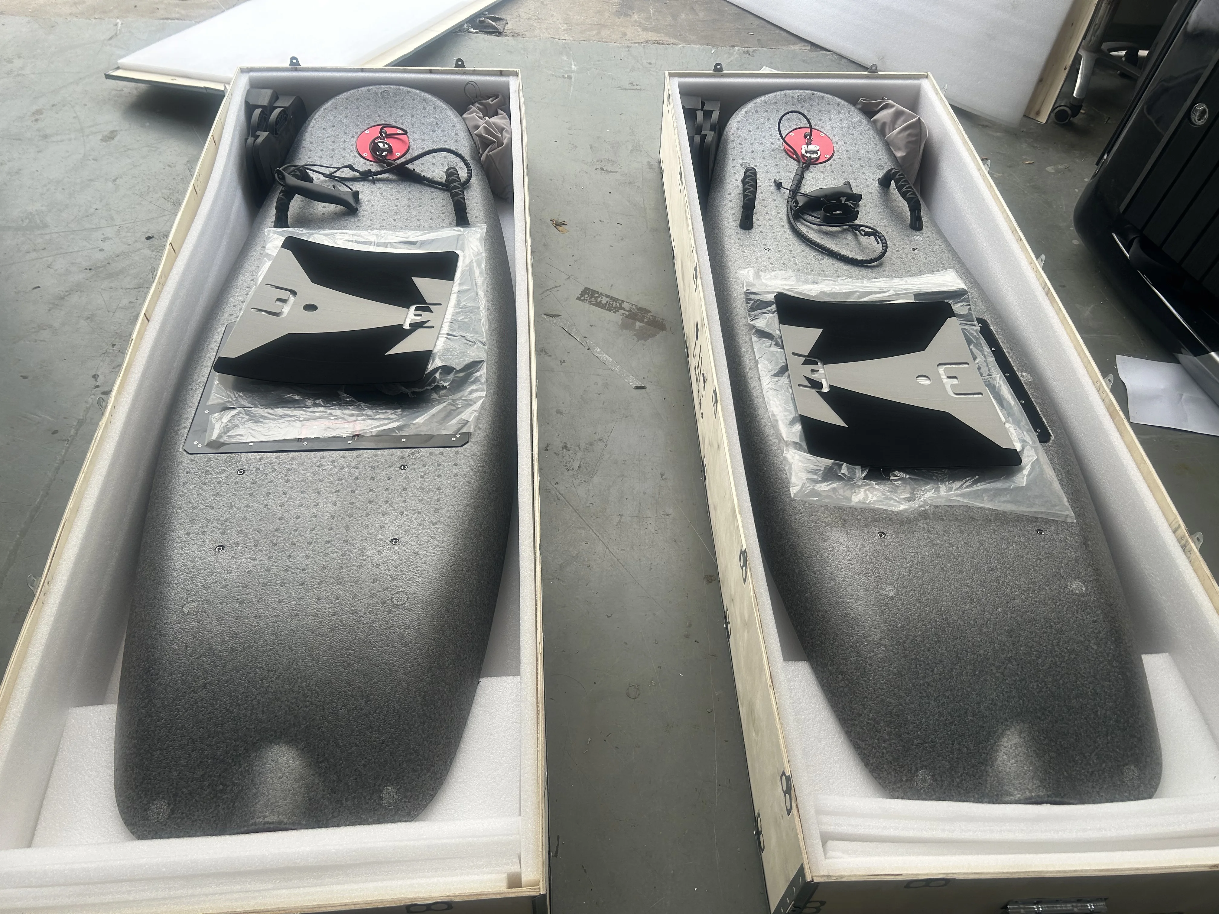 プロ仕様 大人用 湖・海用 サーフボード 72V 12000W EPP成形 ラッシュウェーブ 電動サーフボード スラスター ハンドル付き