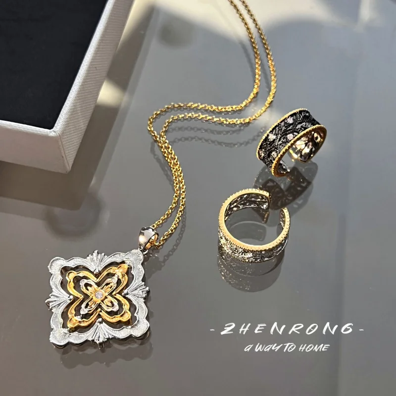 O mais recente colar elegante bicolor com acabamento em ouro da Oprah - o anel Becca LatteLadies - em estilo francês - um design incomparável.