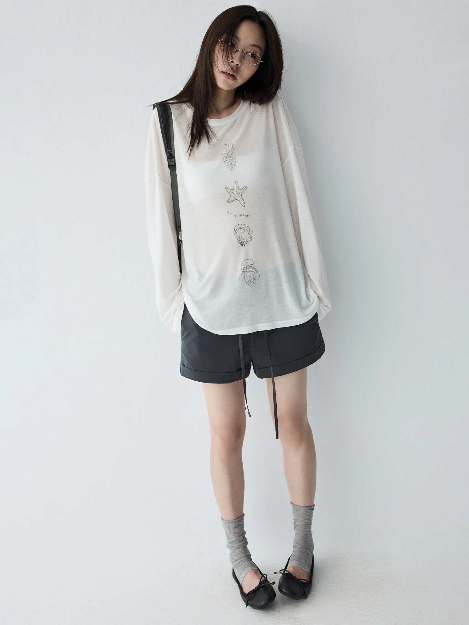 Casual Cotton-Feel Workwear Shorts HaveRice Restaurant Old Street Stroll Drawstring Cuffed Straight Leg Pants for Women