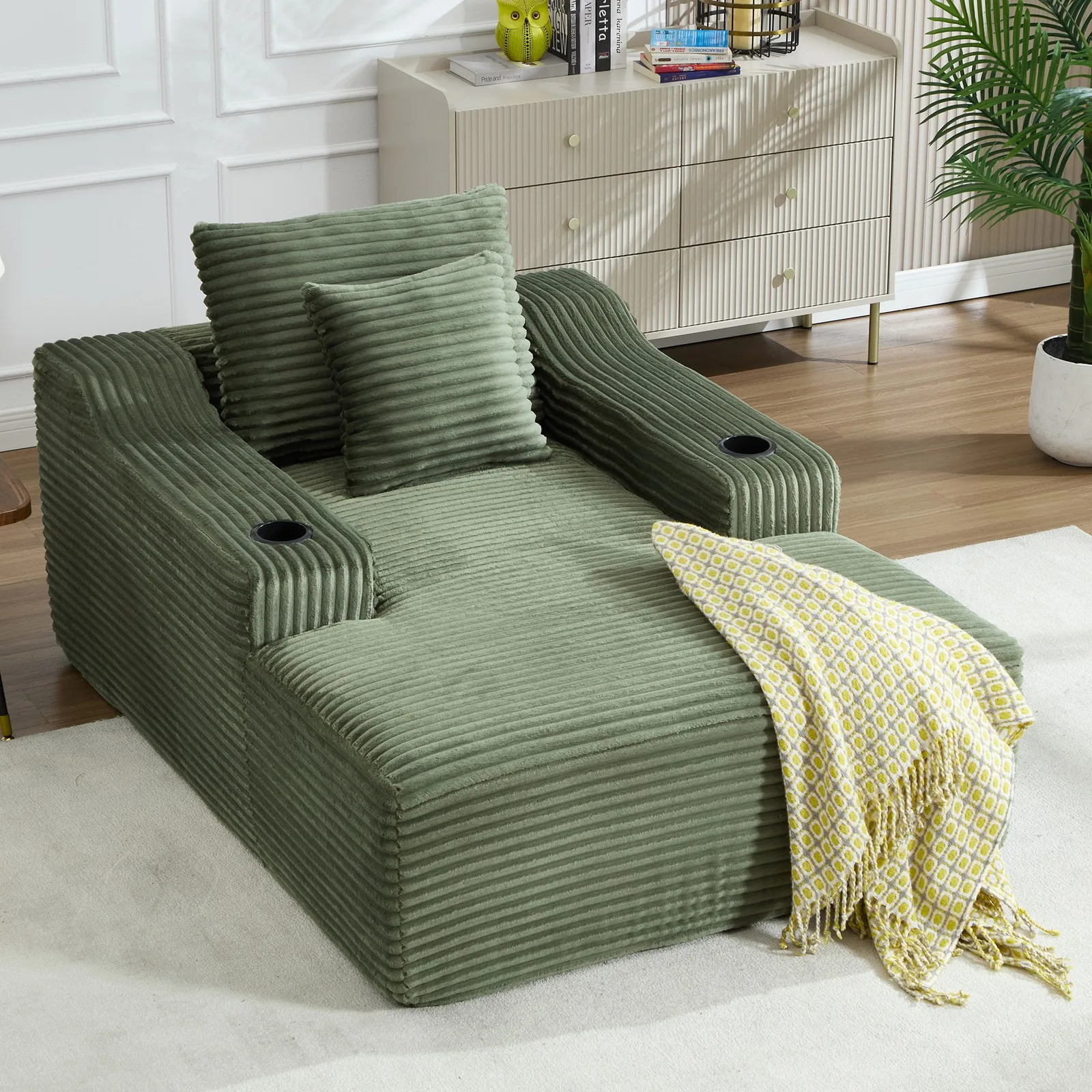 

Extra-large imperial-style chair, comfortable bed sofa, sofa with no-frame design, sofa with pillows