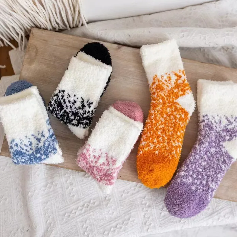 Autumn Winter Women Socks Mid-tube Comfortable Coral Velvet Gradient Color Thick Half Velvet Warm Soft Home Floor Sleeping Sock