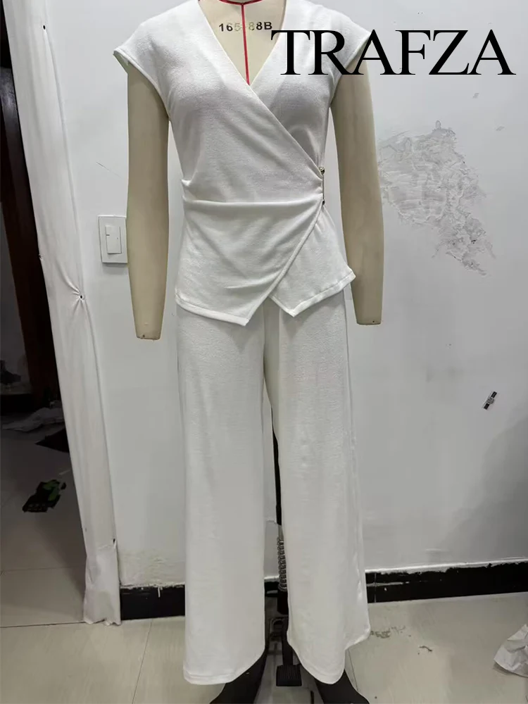 

TRAFZA Women Summer Fashion Double-Collar V-neck Pin Trim Textured Sleeveless Top+Loose High Street Casual Wide-Leg Pants Suit