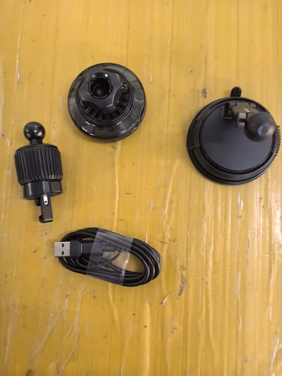 Cross Border 2025 New QI2 15W Magnetic Car Wireless Charger Holder  Flexible Electric Phone Fan Cooler