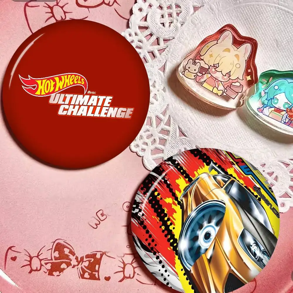 H-Hot W-Wheels Soft Button Pin Round Metal Badge Lapel Pin Parts Gift Friends Kid Jewelry