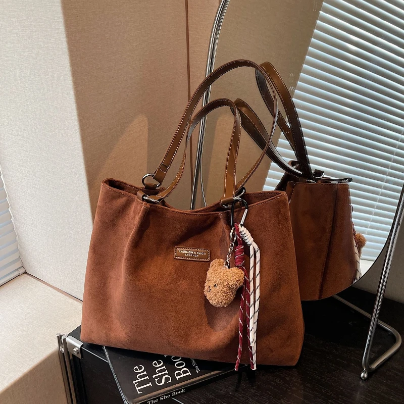 

Элегантная ретро сумка на плечо для отдыха, женская сумка-тоут с замшевой ручкой для офиса, пригородная стильная текстурированная косметичка большой вместимости
