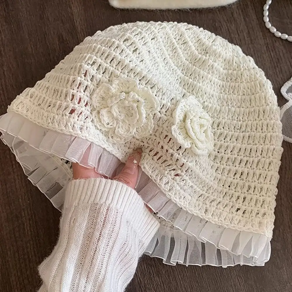 gorro-de-malha-feito-a-mao-respiravel-de-cor-solida-com-padrao-floral-e-decoracao-de-lantejoulas-estilo-boina-para-uso-casual