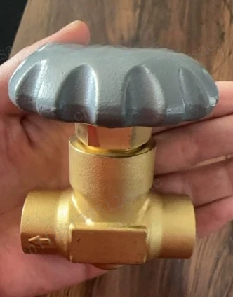 Low temperature shut-off valve, joint, pipeline switch